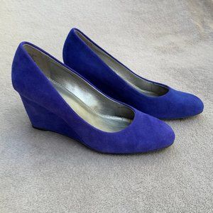 Bandolino Transpose Blue Suede Wedges Sz 7.5